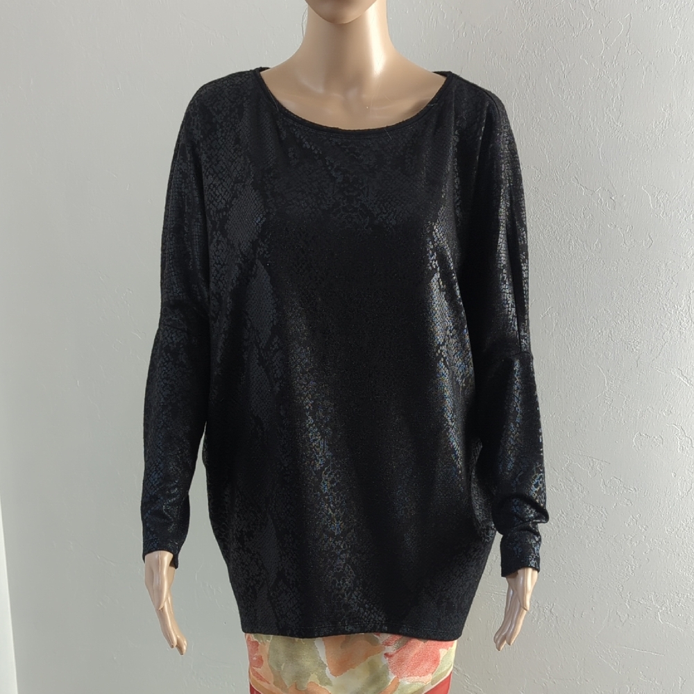 White House Black Market Black Shimmer Reptile Skin Oversized Top Size S